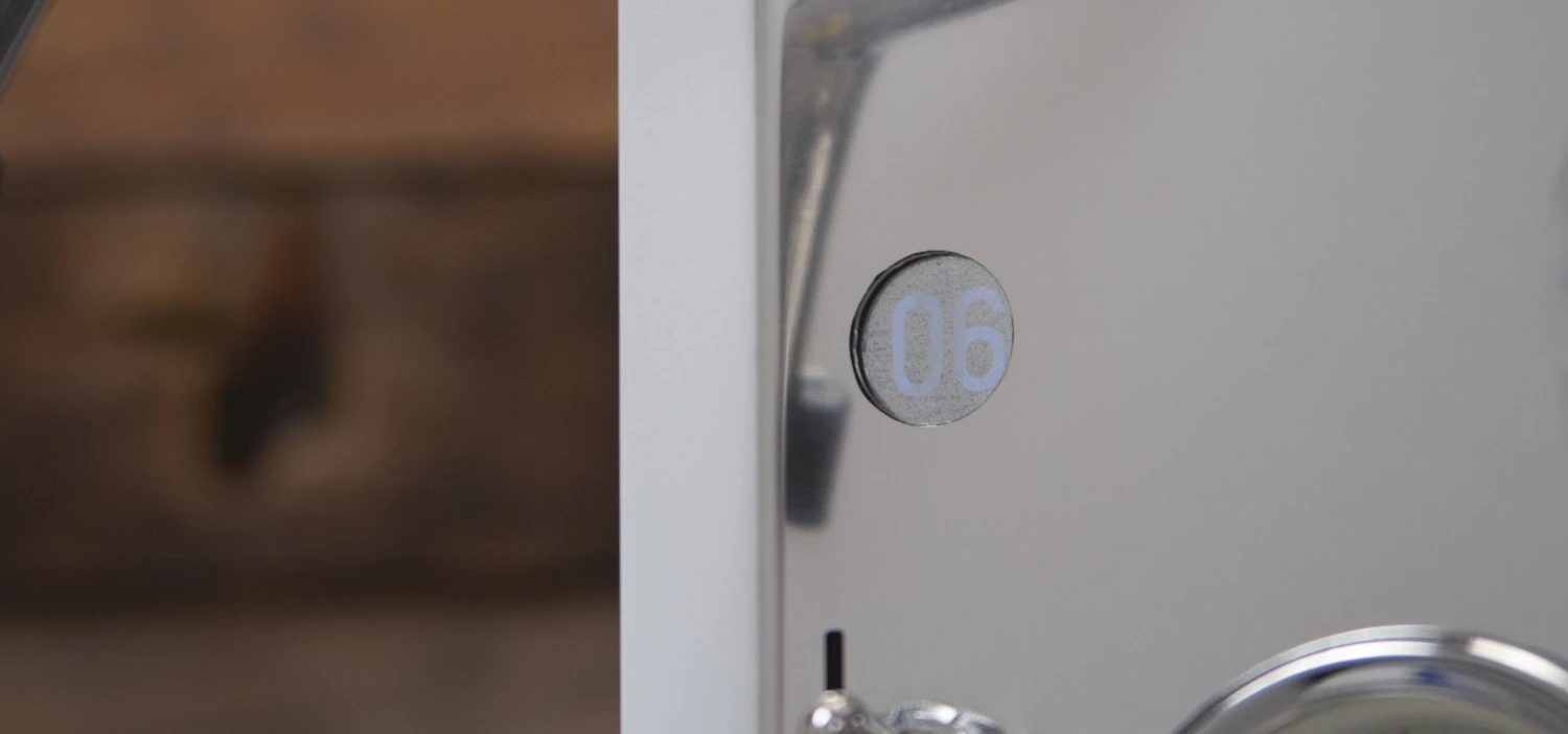 Rocket Espresso Mozzafiato Cronometro V Bianco Espresso Machine With Flow Control - Image 9